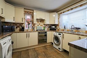 Kitchen- click for photo gallery